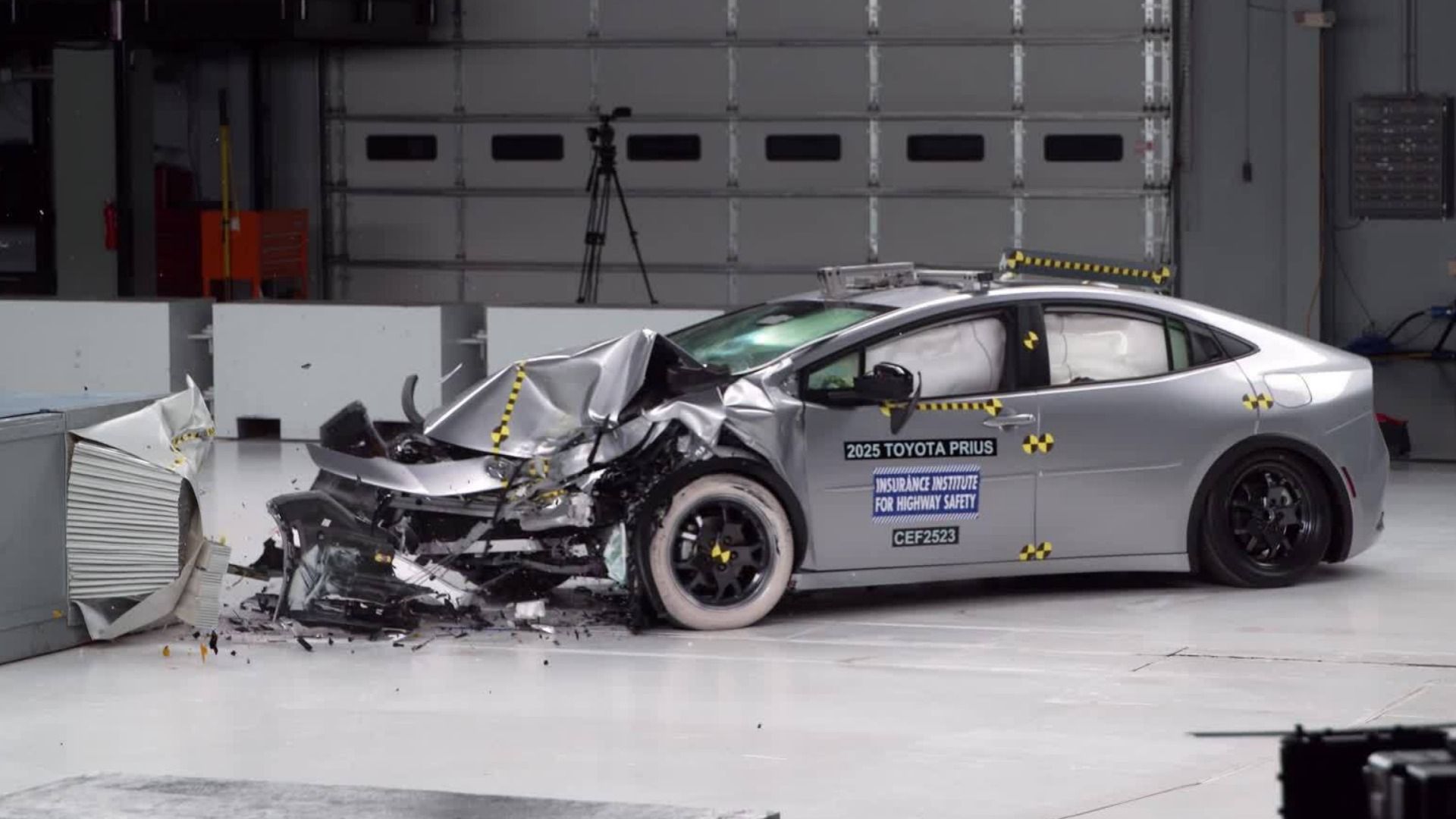 Six More Models Earn 2025 IIHS Top Safety Pick + Awards