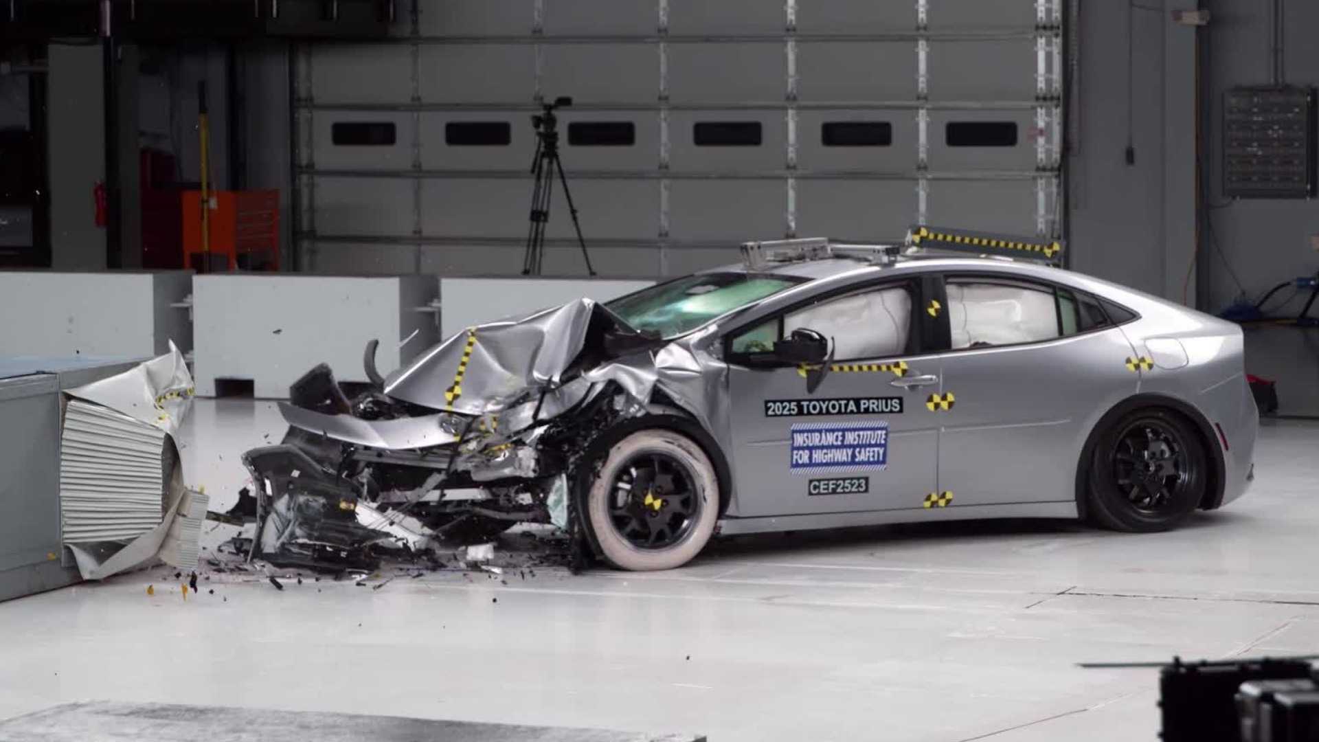 Iihs Psof Six More Models Earn 2025 IIHS Top Safety Pick + Awards
