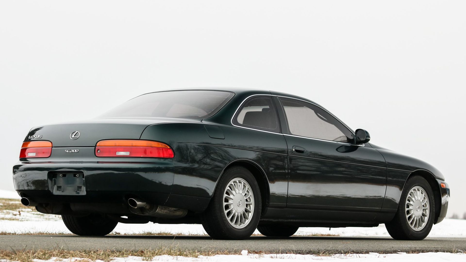 The First-Gen Lexus SC Was a Japanese Luxury Coupe With a European Soul