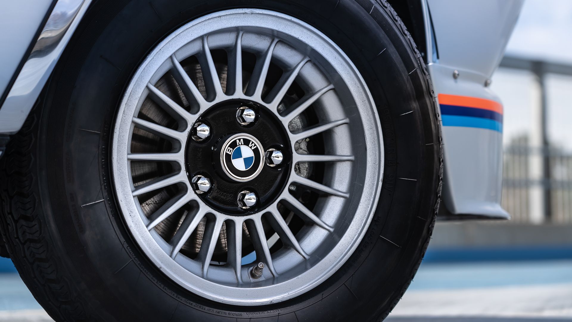 BMW Patents Proprietary Screws That Only Dealerships Can Remove