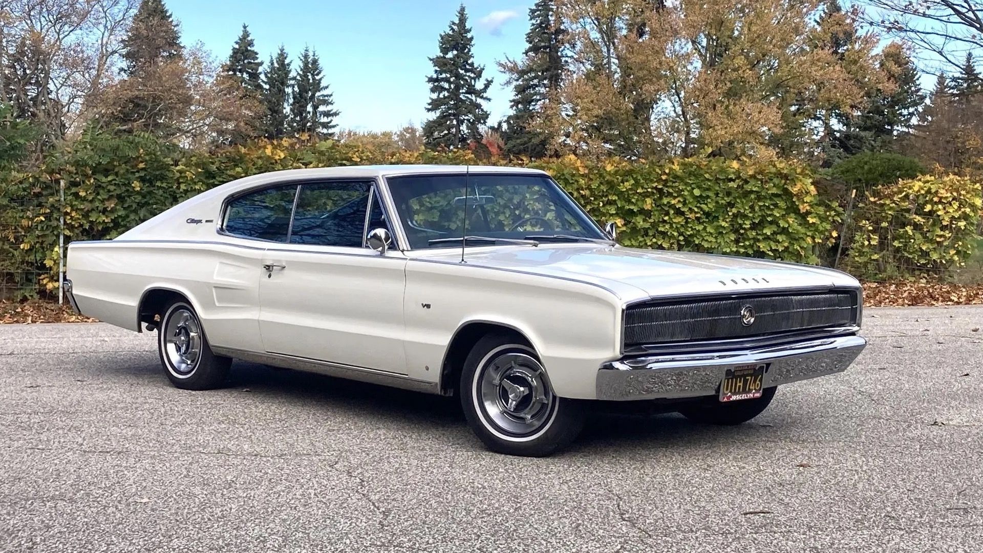 Challenger vs Charger: Differences Between Dodge's Iconic Muscle Cars