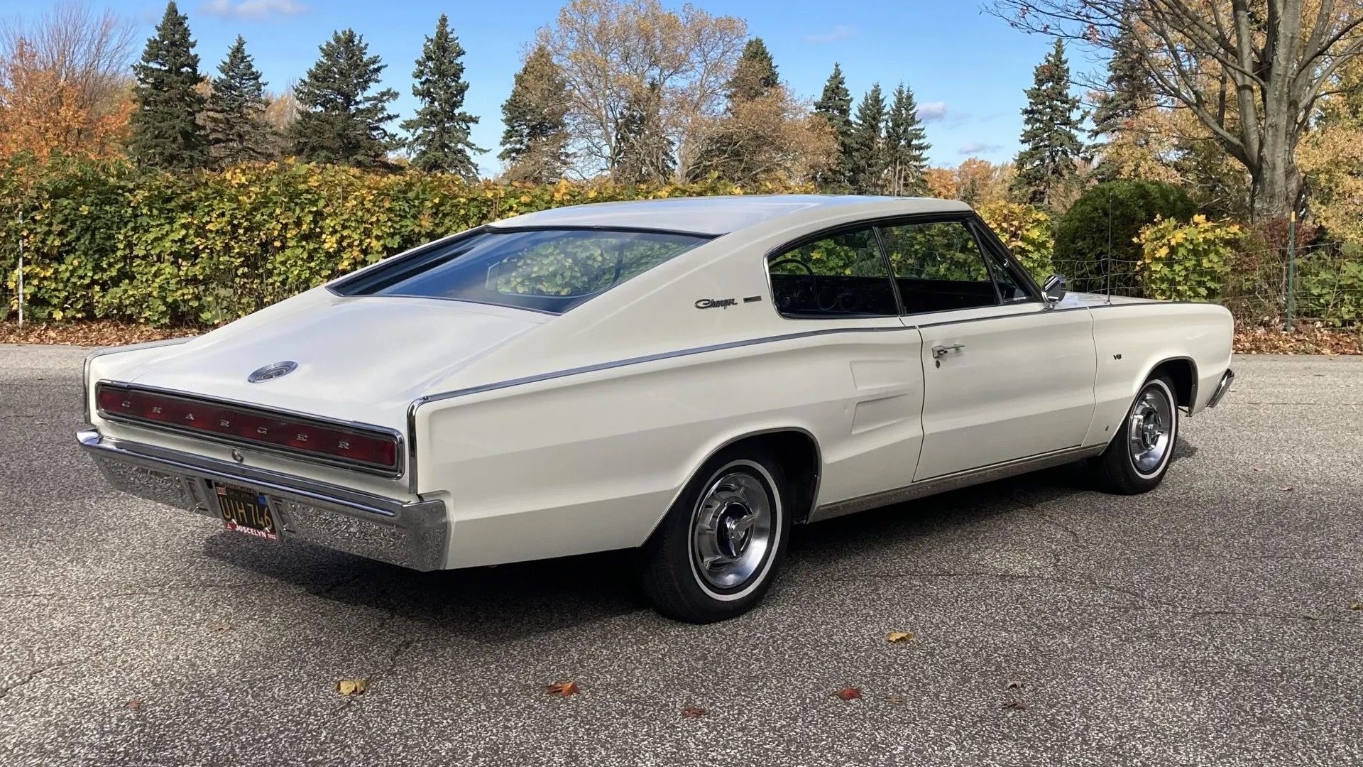 Challenger vs Charger: Differences Between Dodge's Iconic Muscle Cars