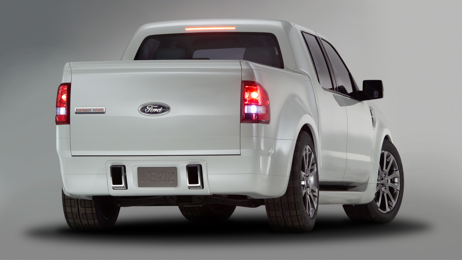 Ford Sprt Ford's Forgotten Sport Truck Gives You A 300-HP V8 For $10,000