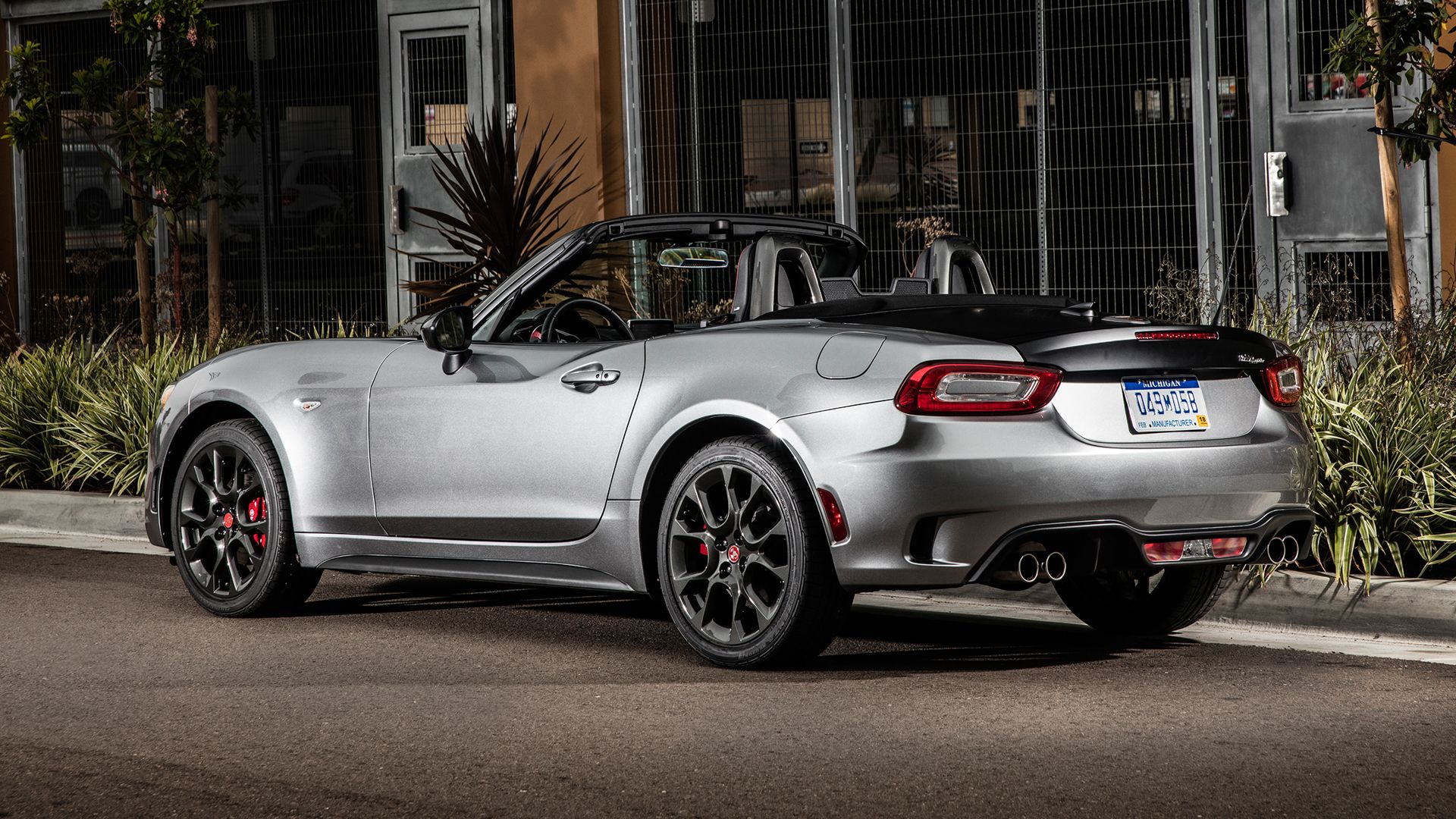 Fiat 124 Spider vs. Mazda MX-5 Miata: The Actual Differences Explained