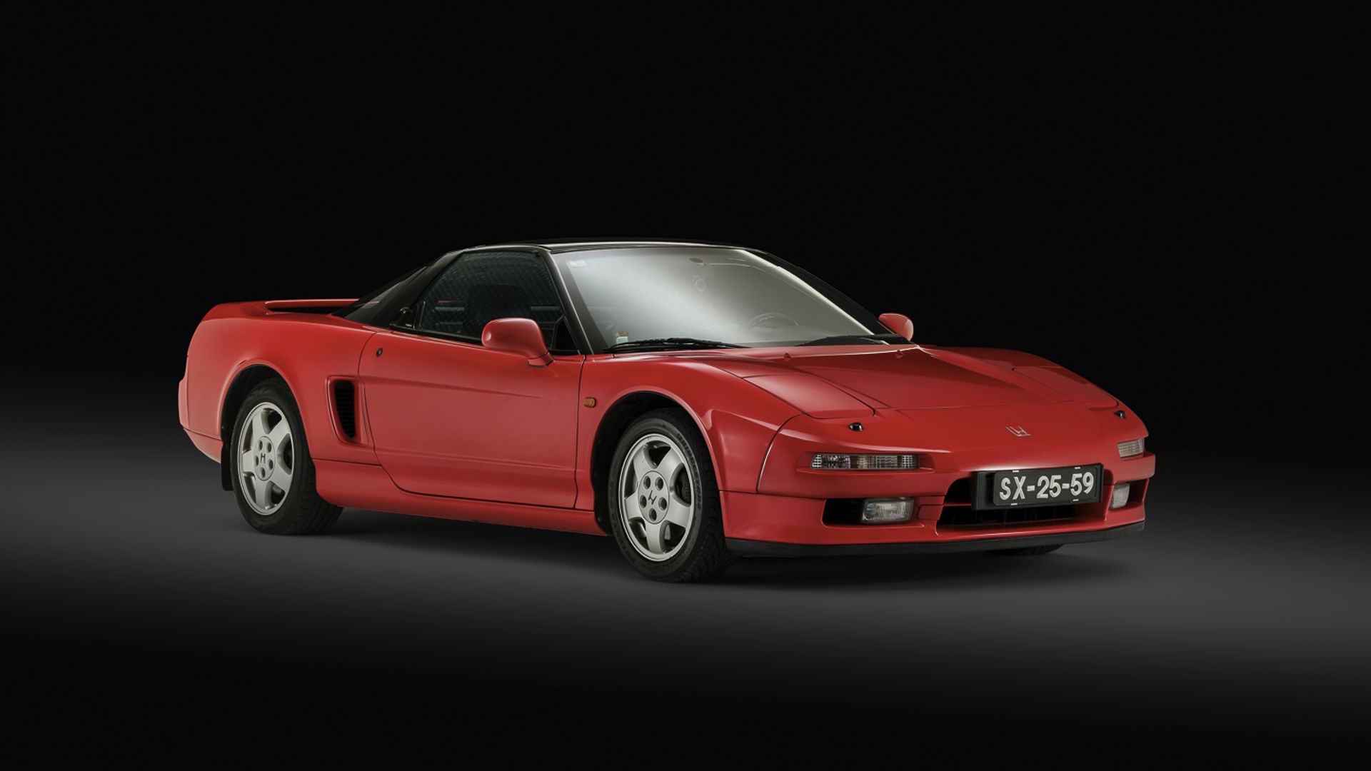 The Honda NSX's Noisy Debut: How It Stole the Show from Ford