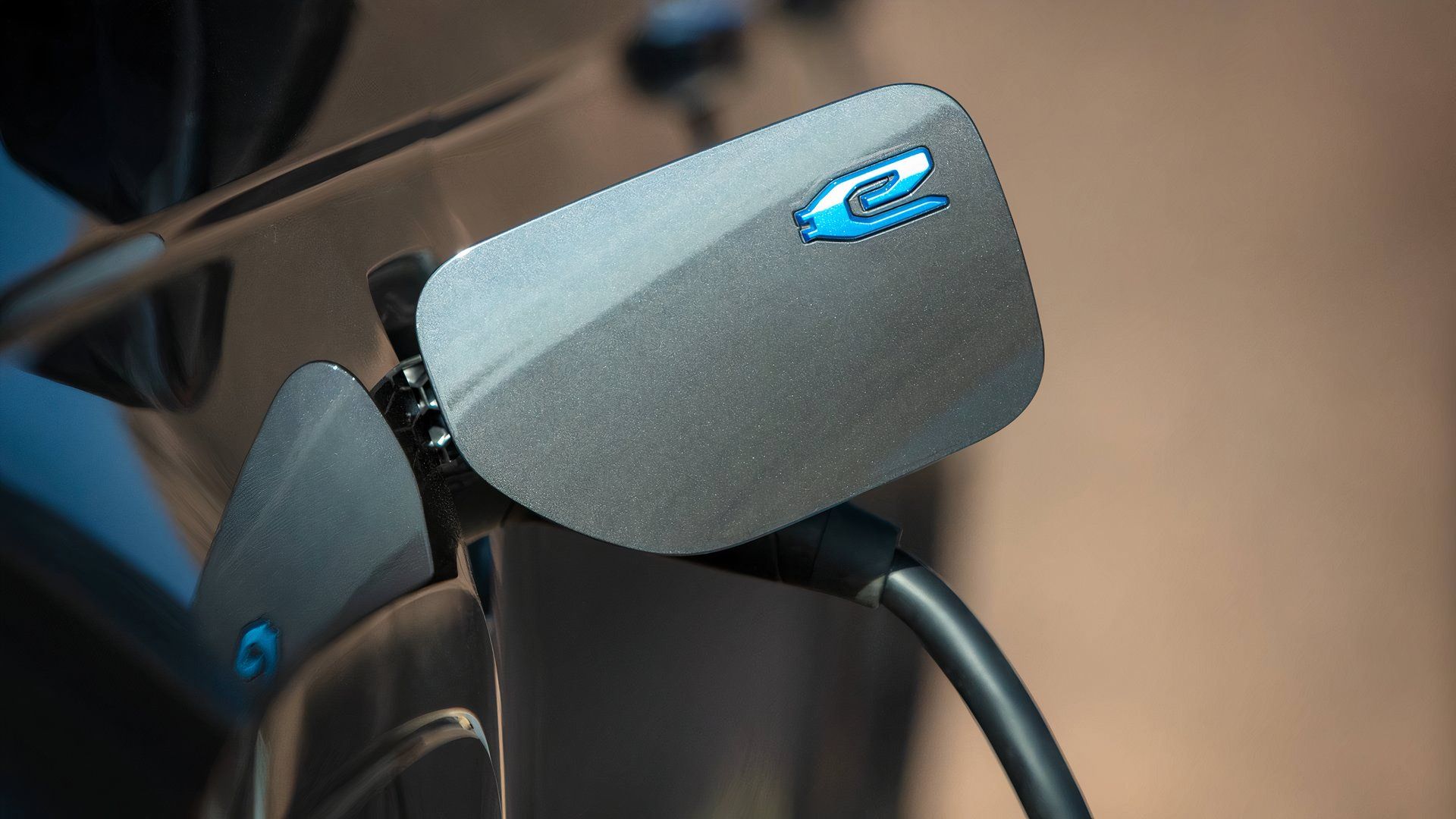 Stellantis Patent Previews A Clever Next-Gen Hybrid System