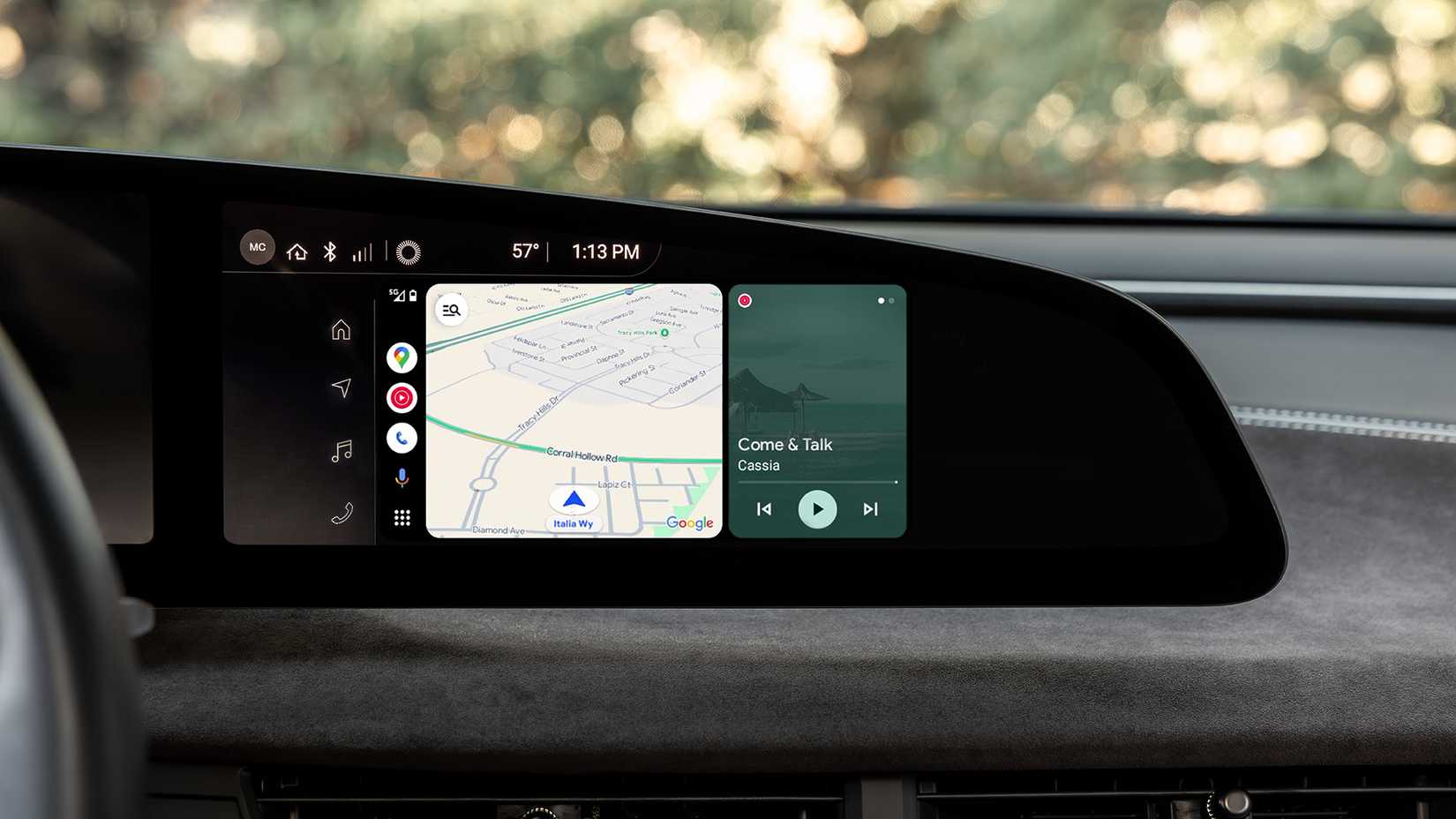 Android Auto Gm GM Will Drop Apple CarPlay and Android Auto From Combustion Cars