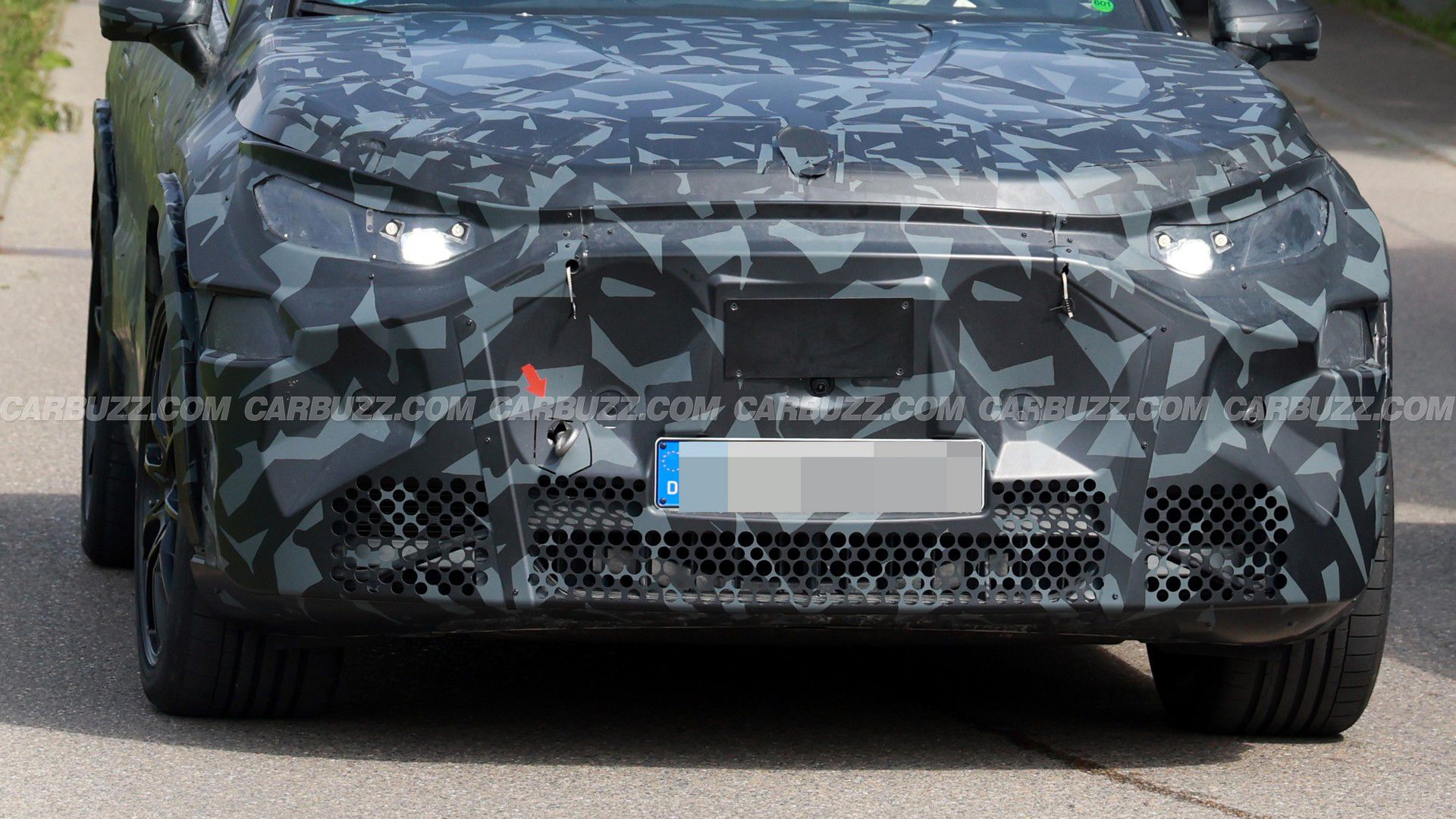 Ekskluzywnie: nowy SUV Mercedesa-AMG już prezentuje się lepiej niż BMW XM