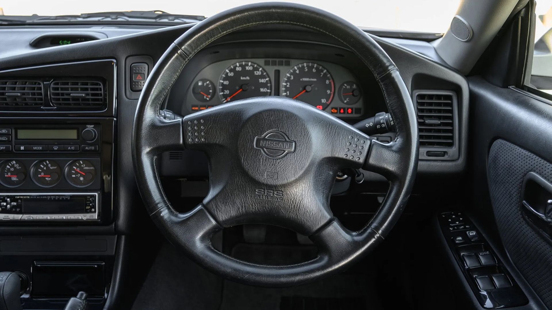 Nissan Stagea Autech Version 260RS interior