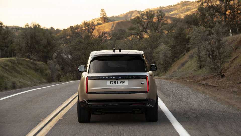 2025 Land Rover Range Rover Pricing, Photos & Specs