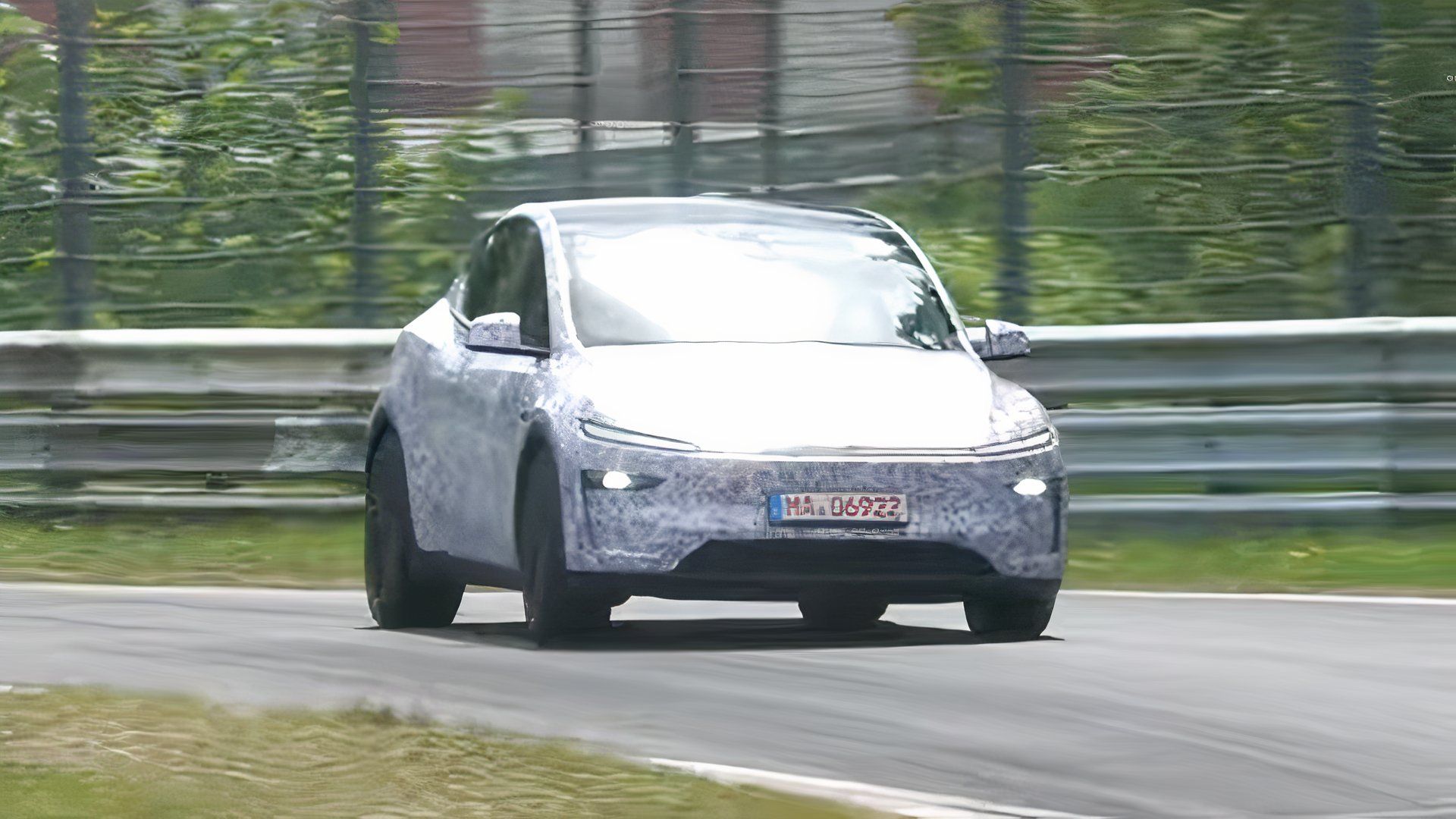 Tesla’s Secret Weapon: Model Y Performance Caught Dominating Nürburgring in Stealth Mode!