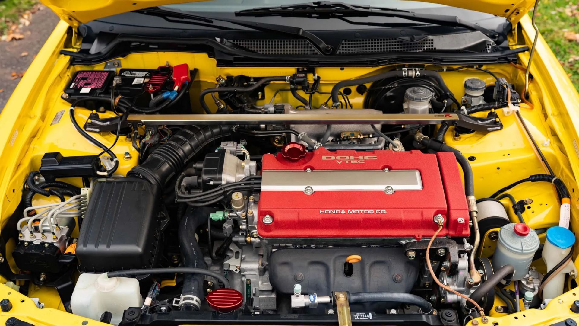 8 Of The Highest-Revving Four-Cylinder Sports Cars