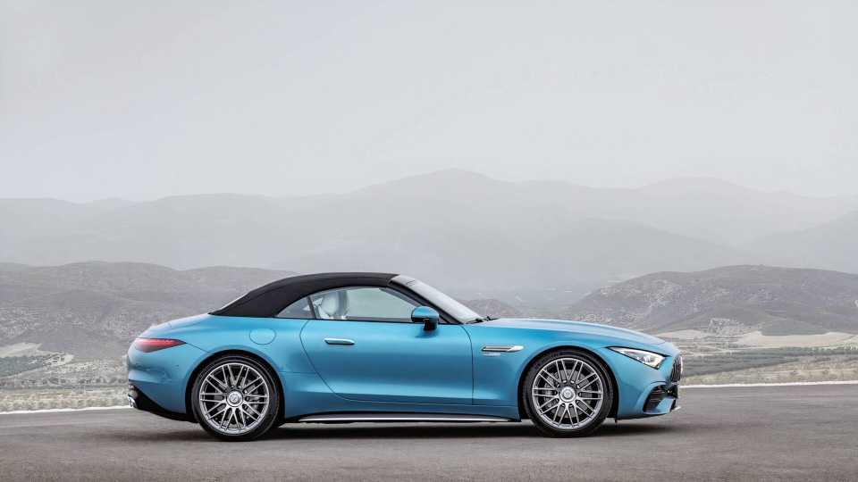 2024 Mercedes-AMG SL43 Pricing, Photos & Specs