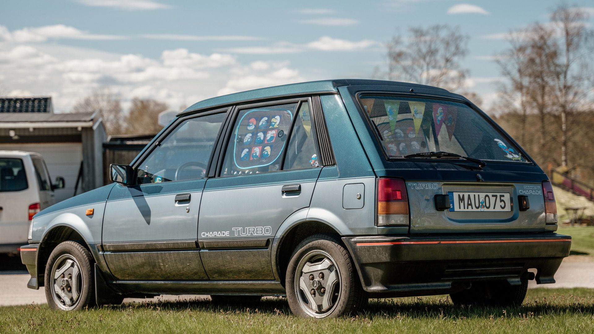 The Forgotten Hot Hatch: Daihatsu Charade GTti Breaks 100 HP Per Liter ...