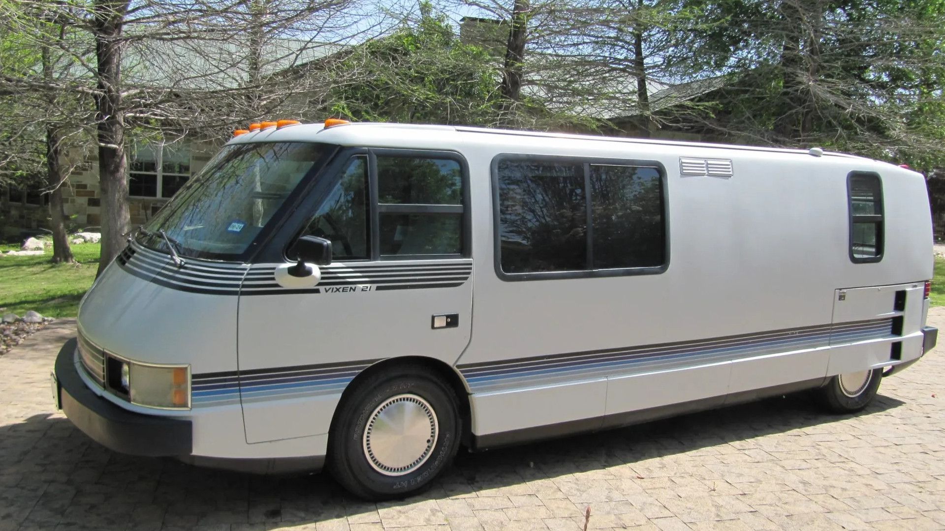 The Vixen RV: A High-Performance, Turbo-Diesel Powered Motorhome for ...