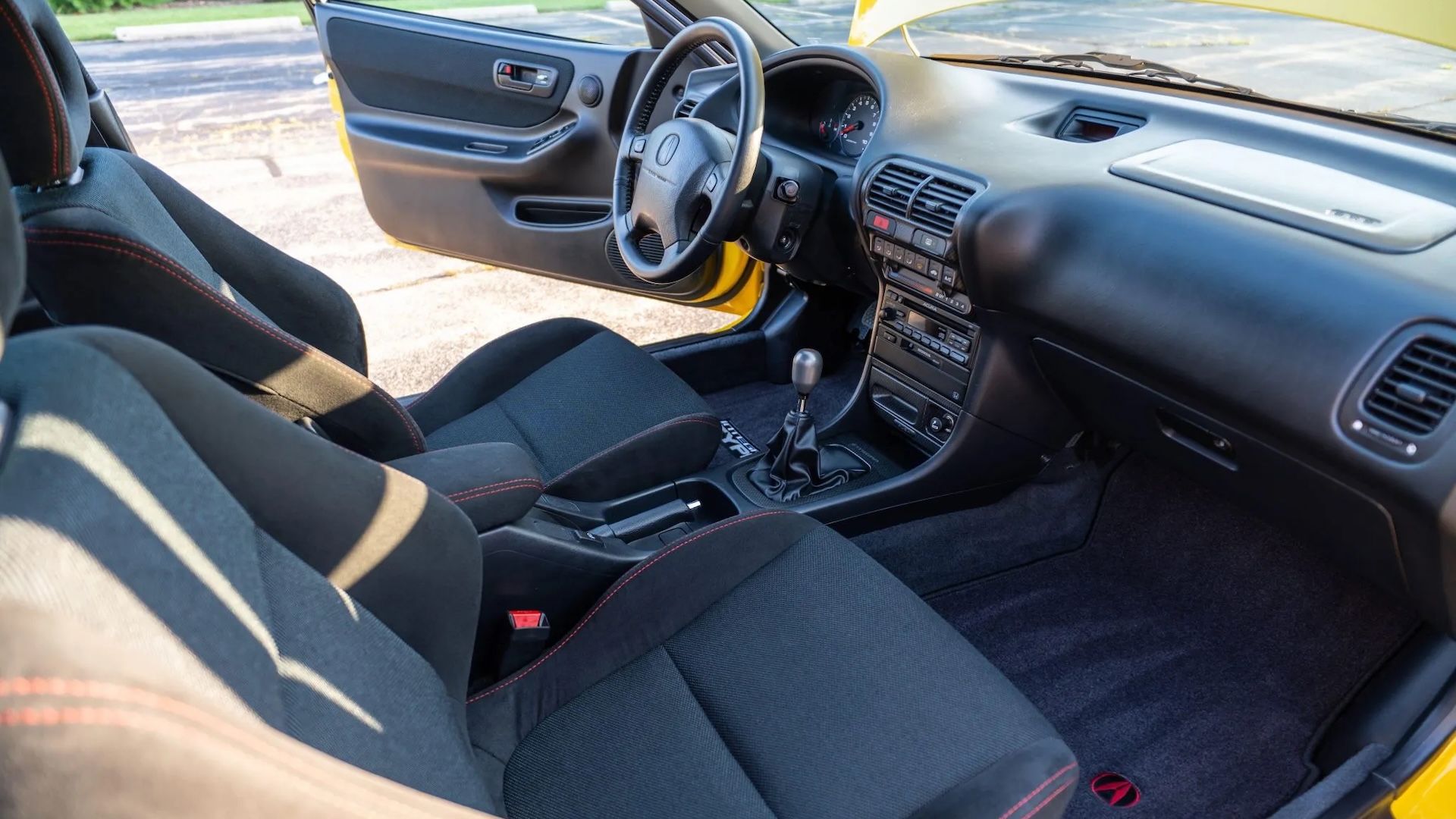 An Acura Integra Type R Just Went For $200,000 At Auction