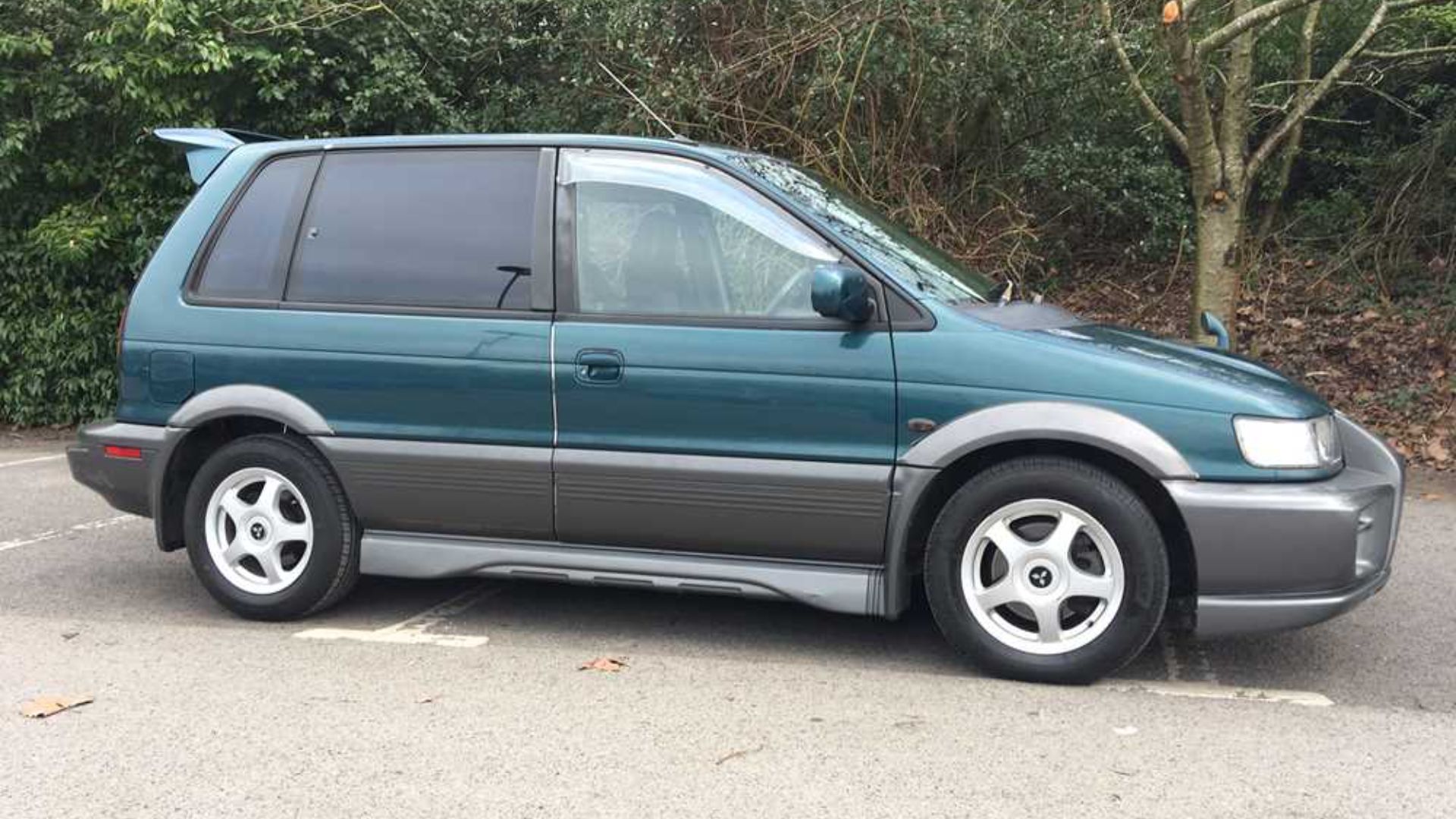 The Forgotten Mitsubishi Minivan Powered By An Evo Engine