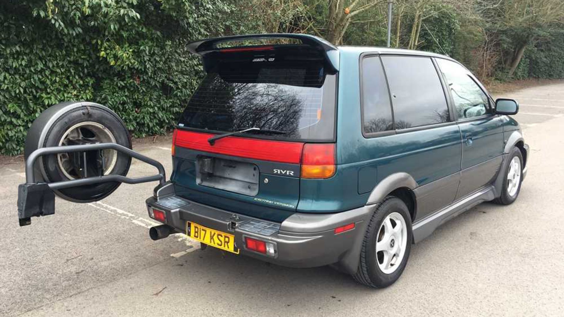 The Forgotten Mitsubishi Minivan Powered By An Evo Engine