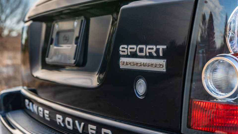 2011 Land Rover Range Rover Sport Pricing, Photos & Specs