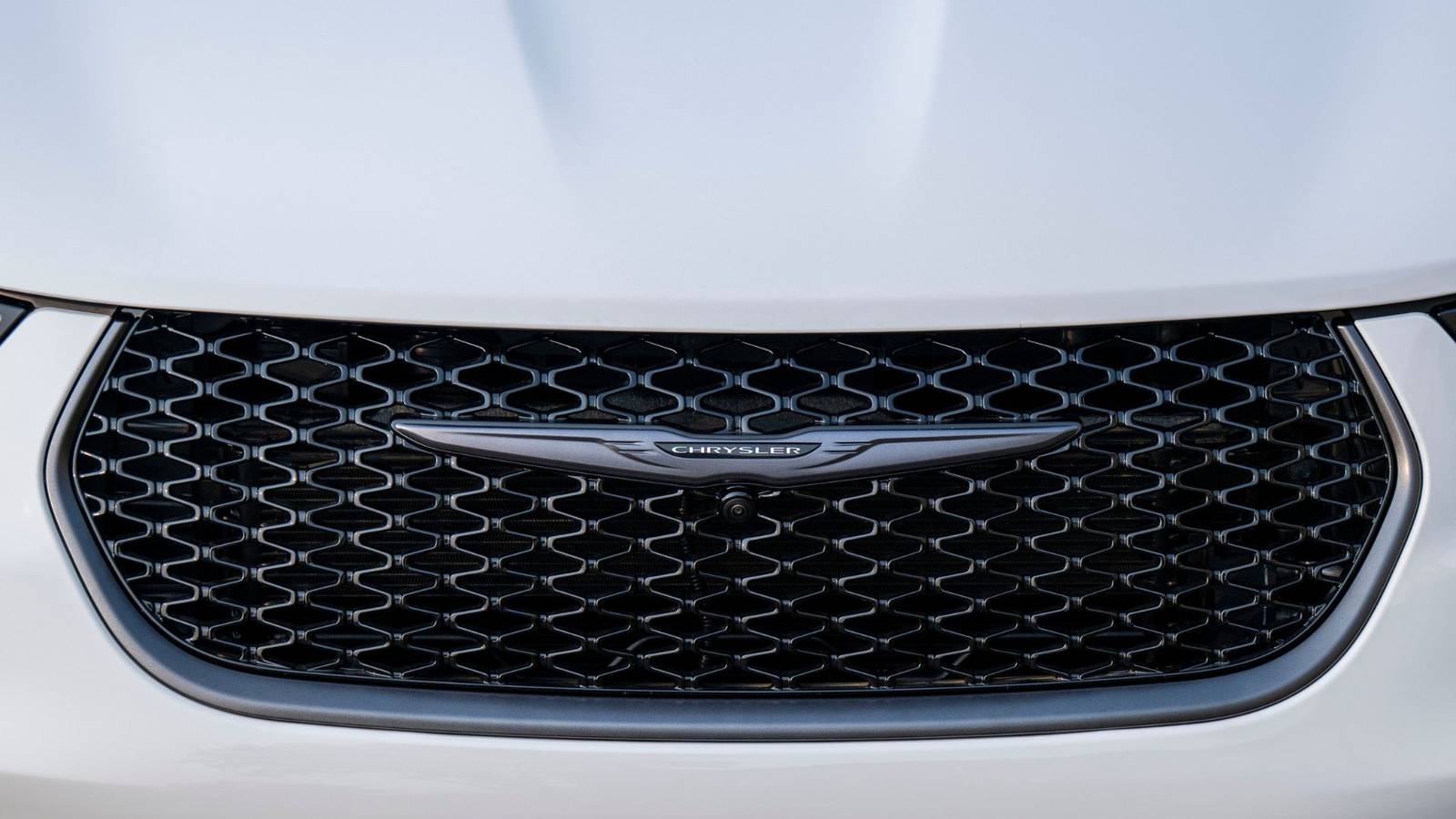 Лучшие гибридные минивэны 2026 года