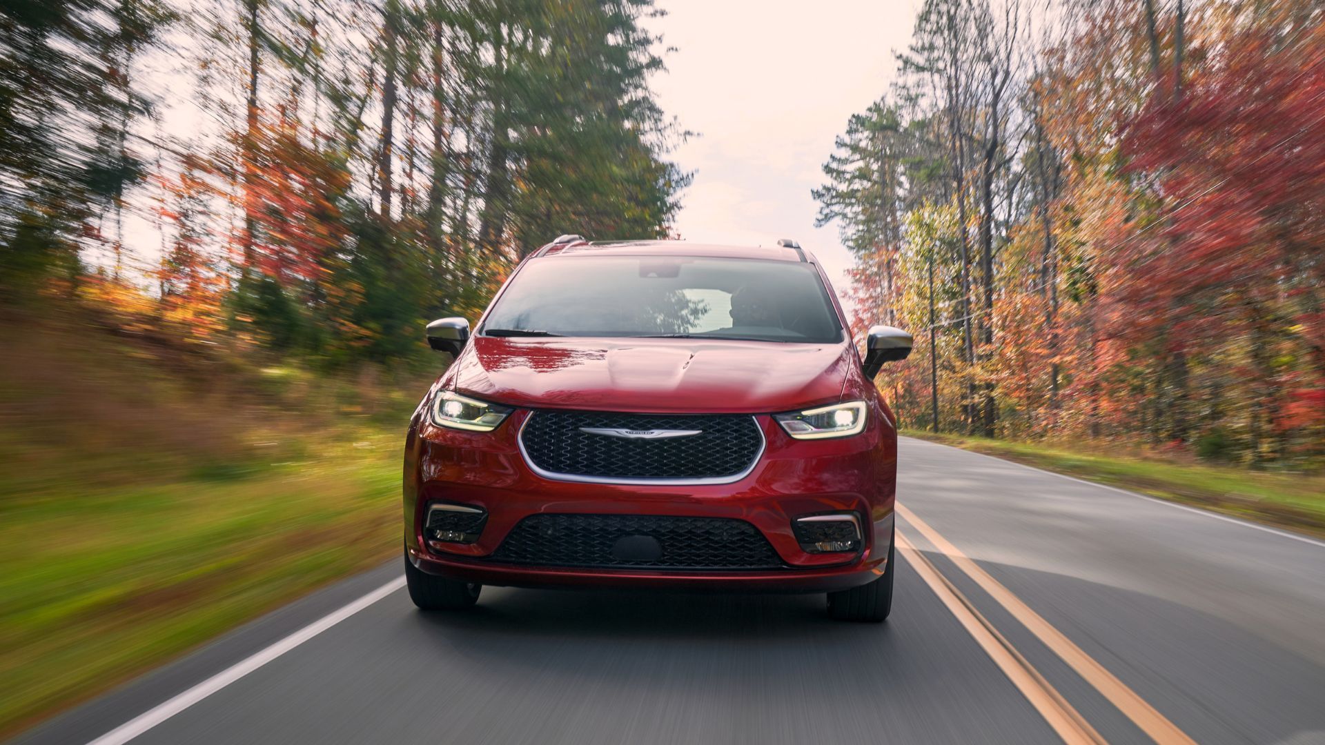The Toyota Sienna Gives The Chrysler Pacifica A Good Kicking At $329 ...