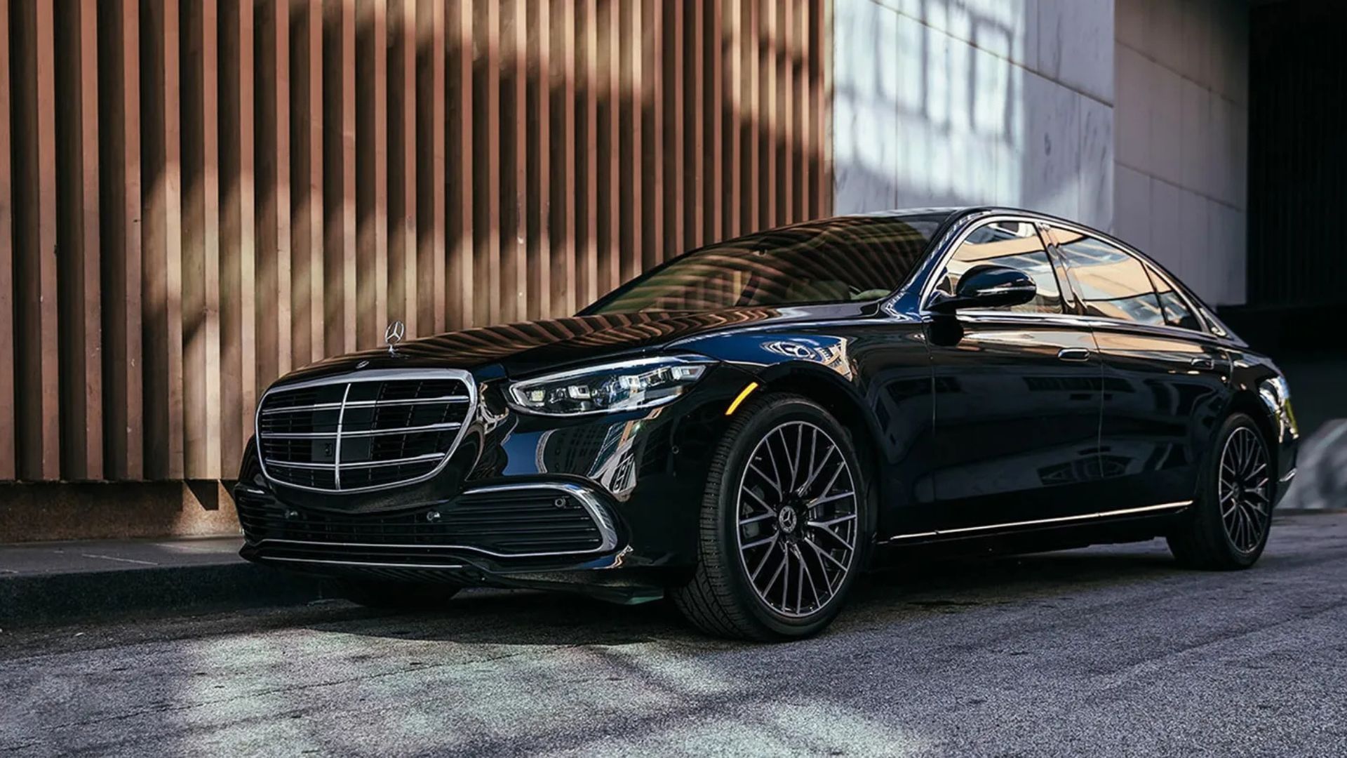 2025 Mercedes-Benz S-Class Sedan Pricing, Photos & Specs