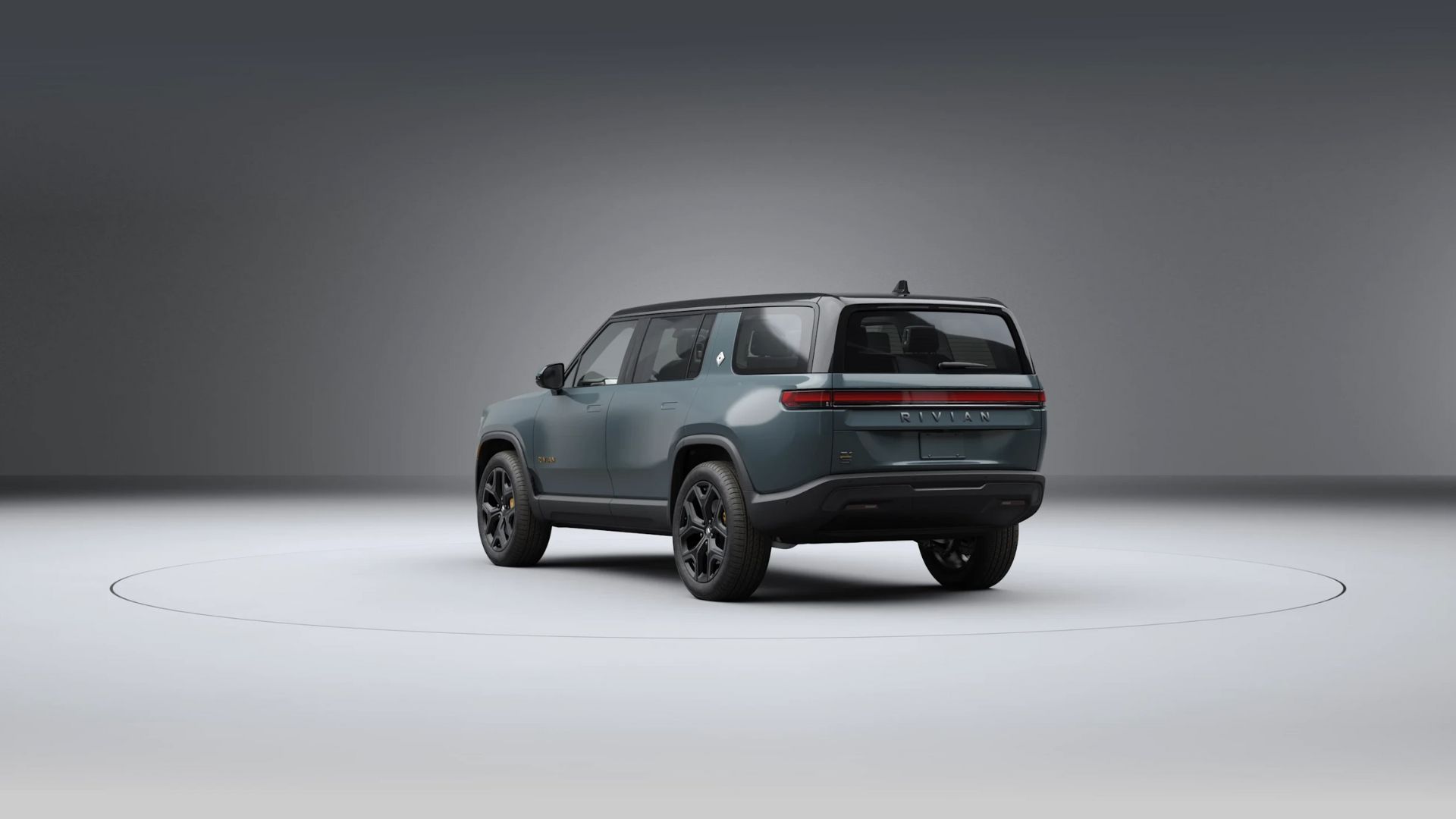 2025 Rivian R1S SUV Exterior Photos