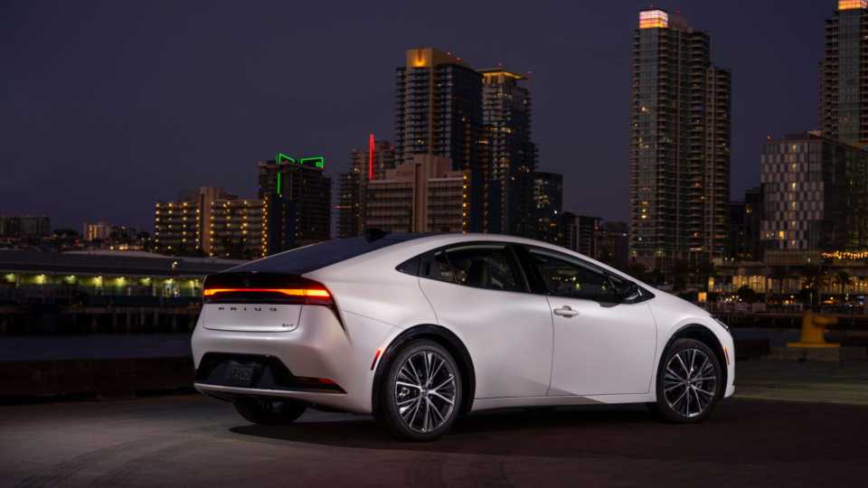 2025 Toyota Prius Pricing, Photos & Specs