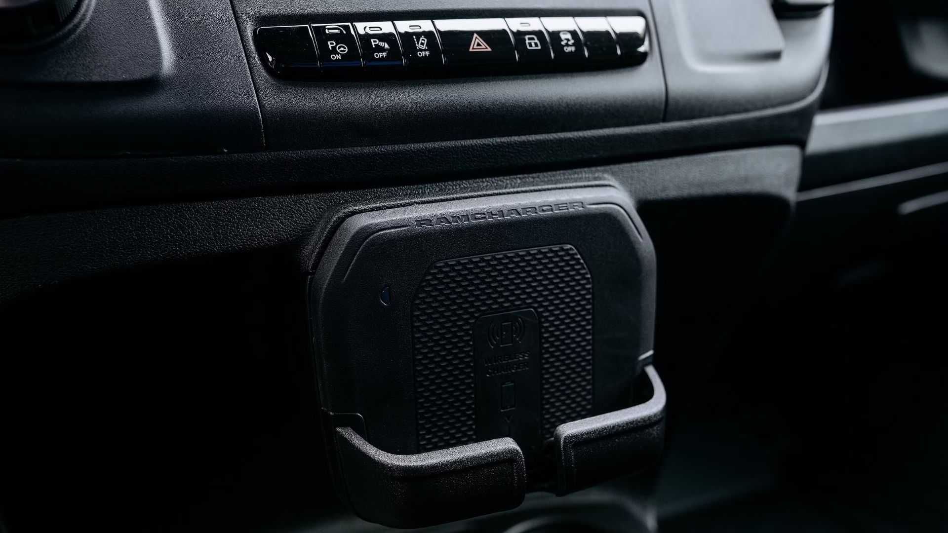 Master Rasm 2025 Ram ProMaster EV Pricing, Photos & Specs
