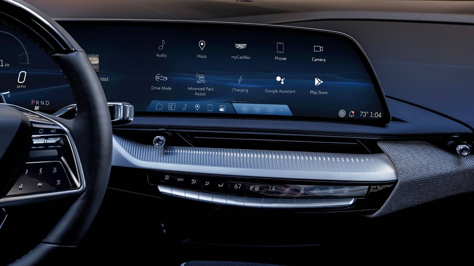 Un'auto con schermo touchscreen e pulsanti più grandi per l'interfaccia