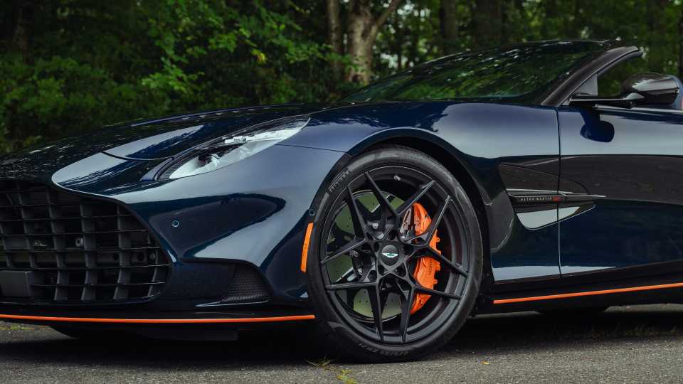 2025 Aston Martin Vanquish Volante Pricing, Photos & Specs