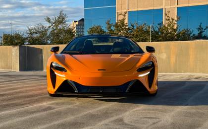 2025 McLaren Artura Spider front static