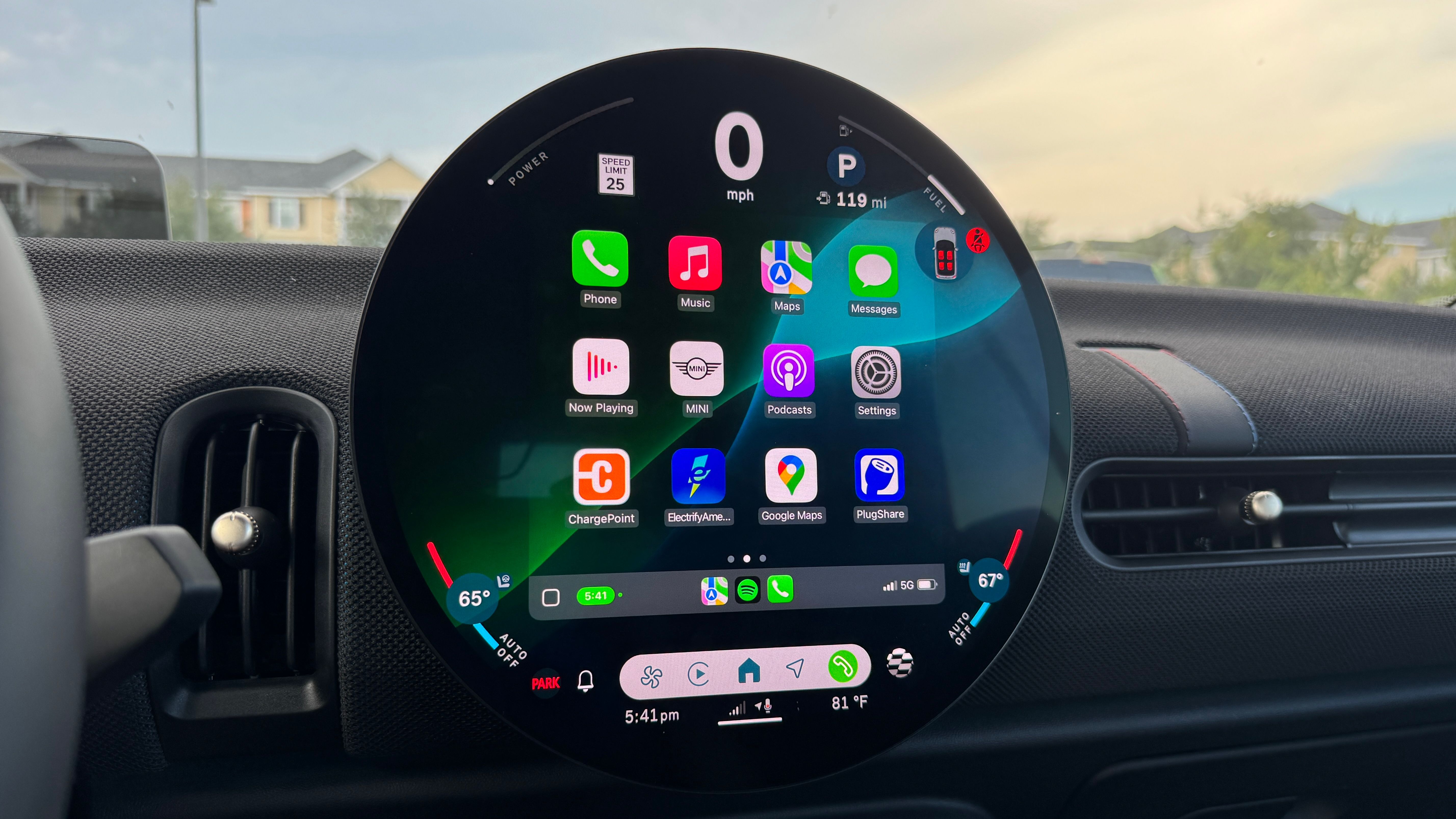 Mini Cooper's Infotainment: Love It or Hate It?