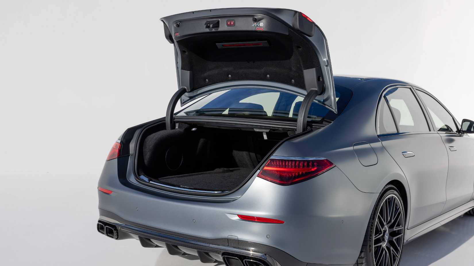 2026 Mercedes-AMG S63 Sedan (12)