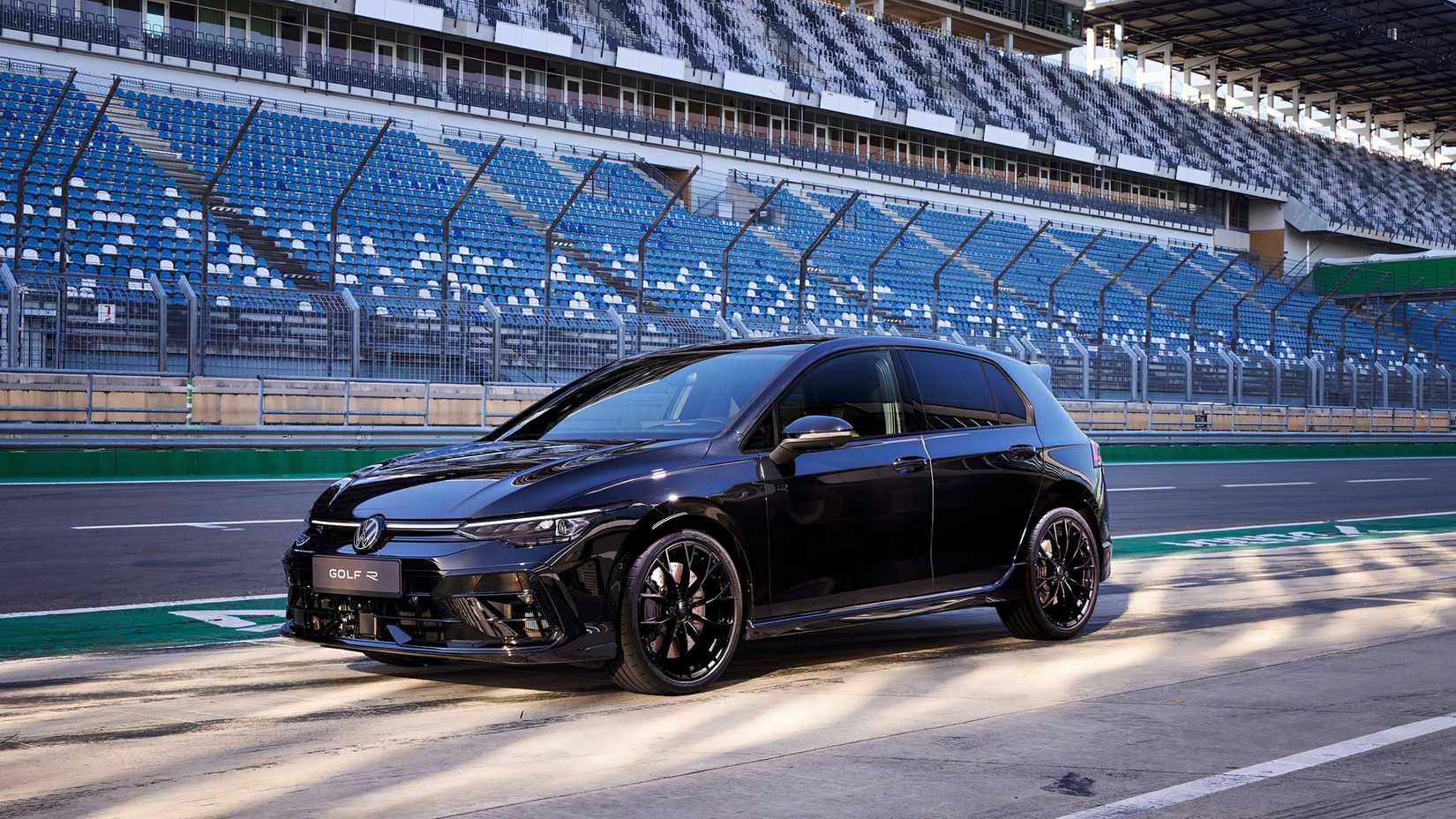 2025 Volkswagen Golf R: Quicker Than a 1996 Dodge Viper