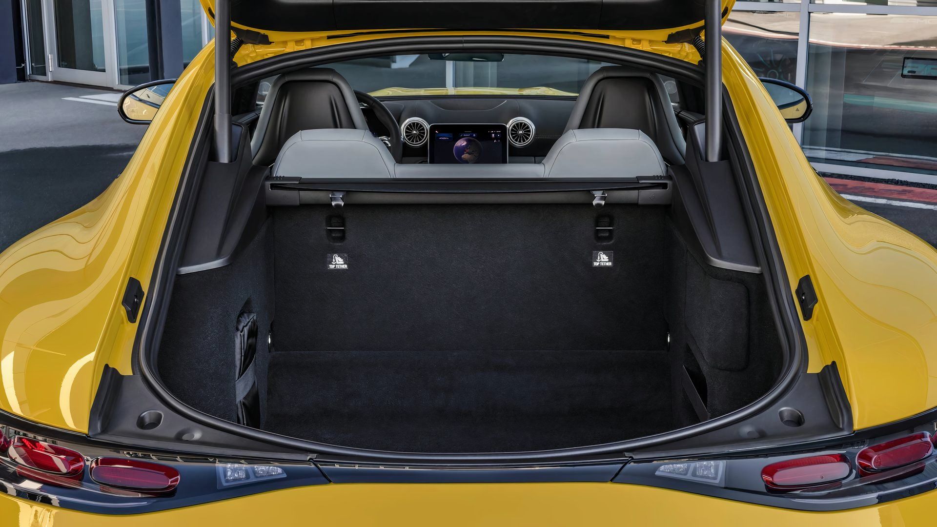 2026 Mercedes-AMG GT 43 detail