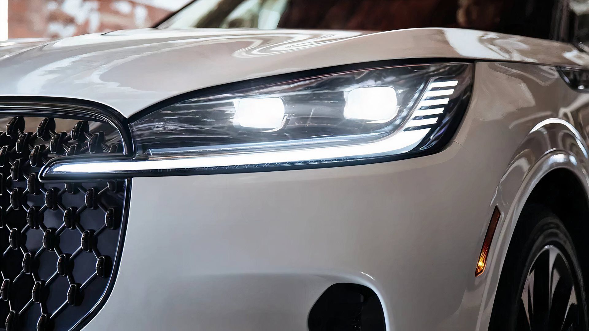 2026 Lincoln Aviator Headlight