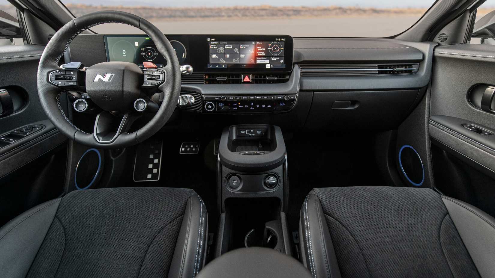 Сравнение Tesla Model Y Performance и Hyundai Ioniq 5N: две философии высокопроизводительных электрокроссоверов