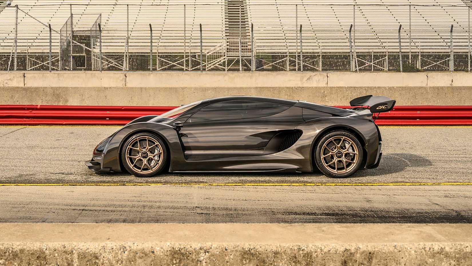 2021 Czinger 21C side