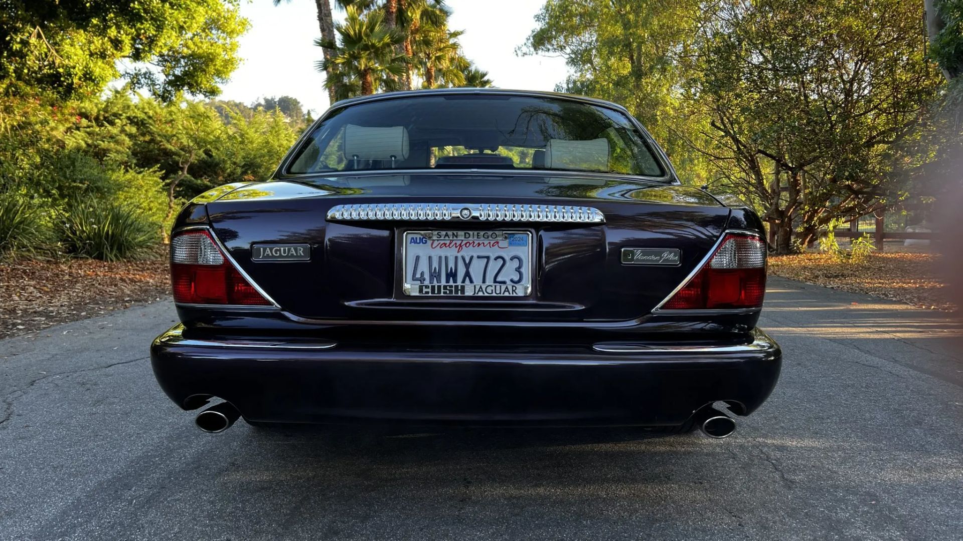 Jag's Flagship Luxury Sedan From The '90s Is A Real Bargain In 2025