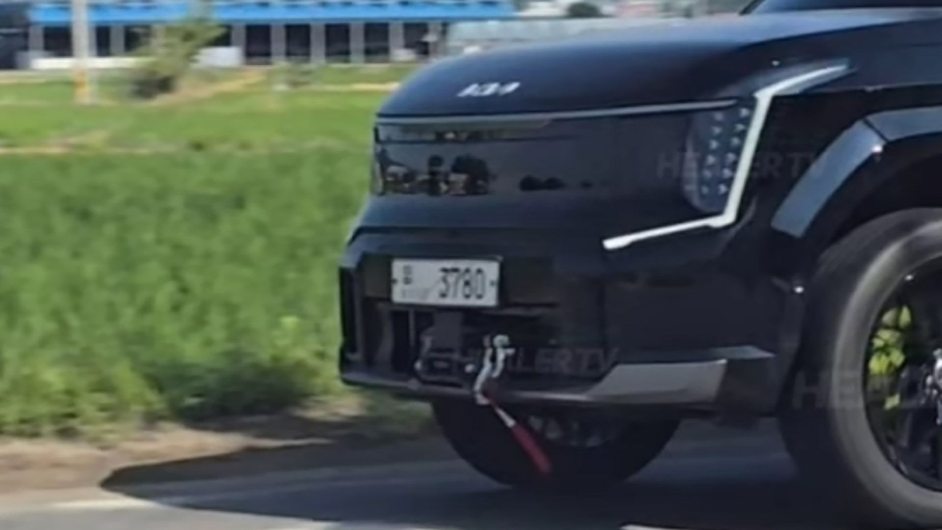 Kia EV9 Spied In Public With Off-Road Upgrades