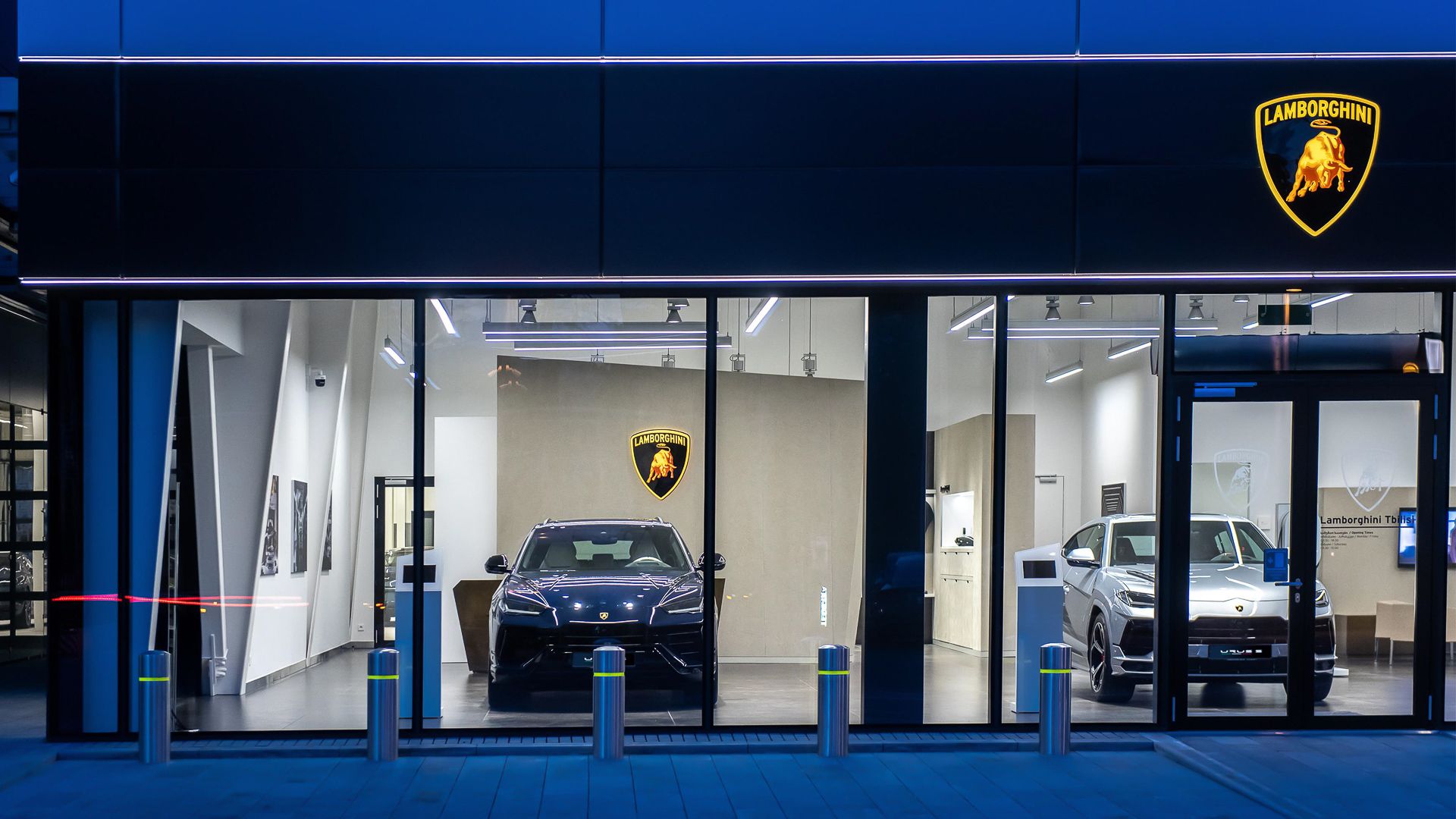 Lamborghini Showroom. United States-1