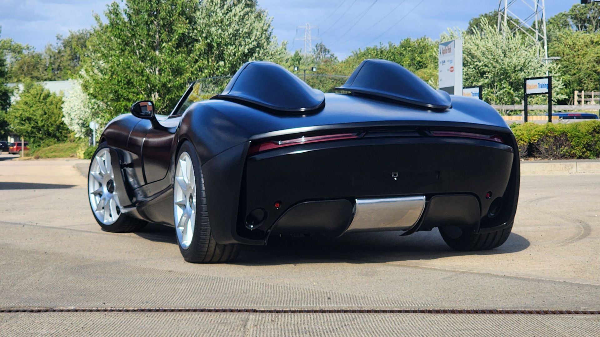 Larkin Feroxa V8 Sports Car Revealed At 2025 Goodwood Festival Of Speed