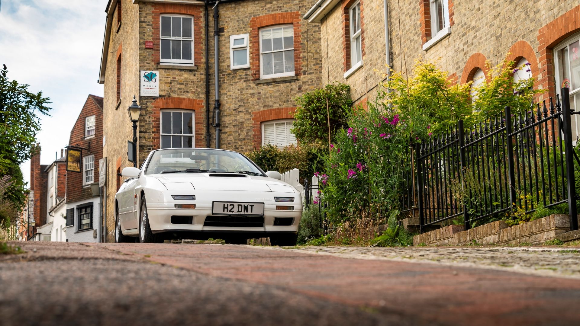 FC RX-7: The Forgotten Version of Mazda's Rotary Sports Car