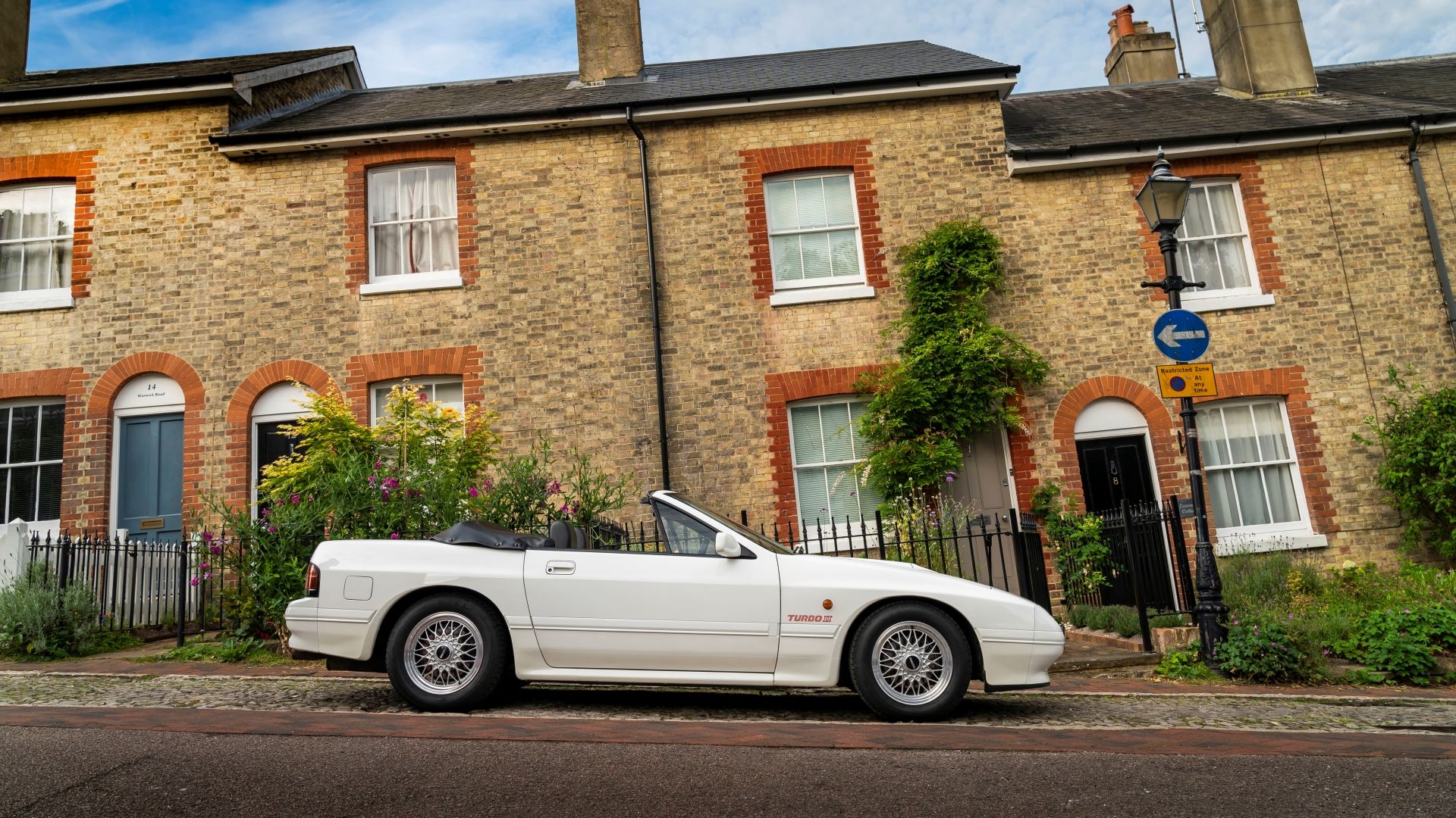 FC RX-7: The Forgotten Version of Mazda's Rotary Sports Car