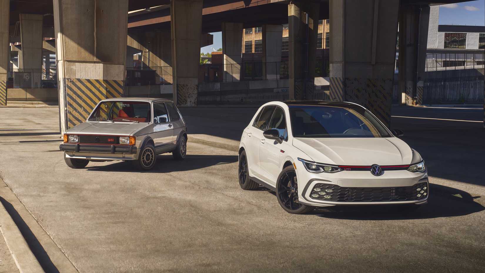 Volkswagen Golf GTI Edition 380 front