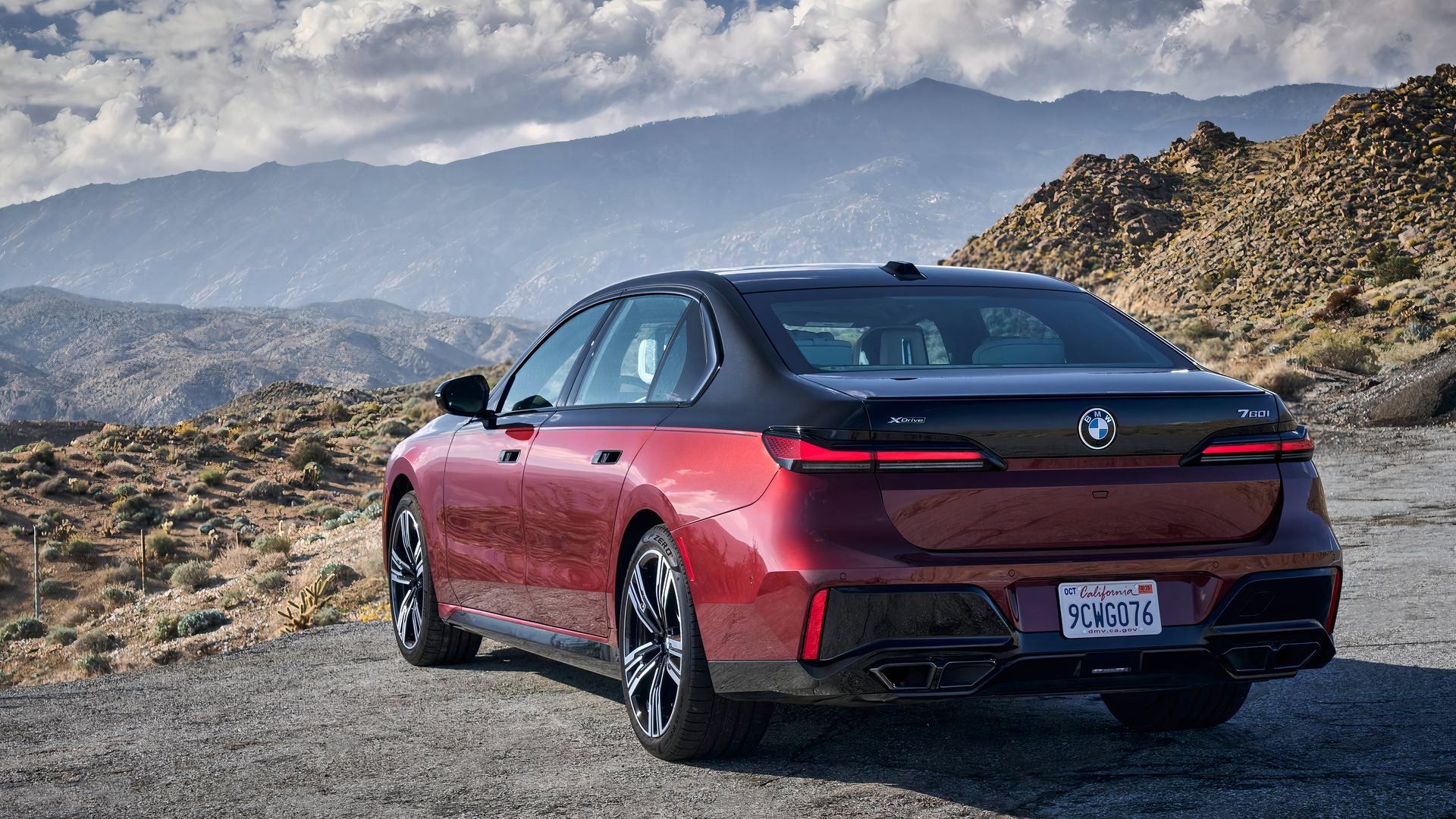 2025 BMW 7 Series Pricing, Photos & Specs
