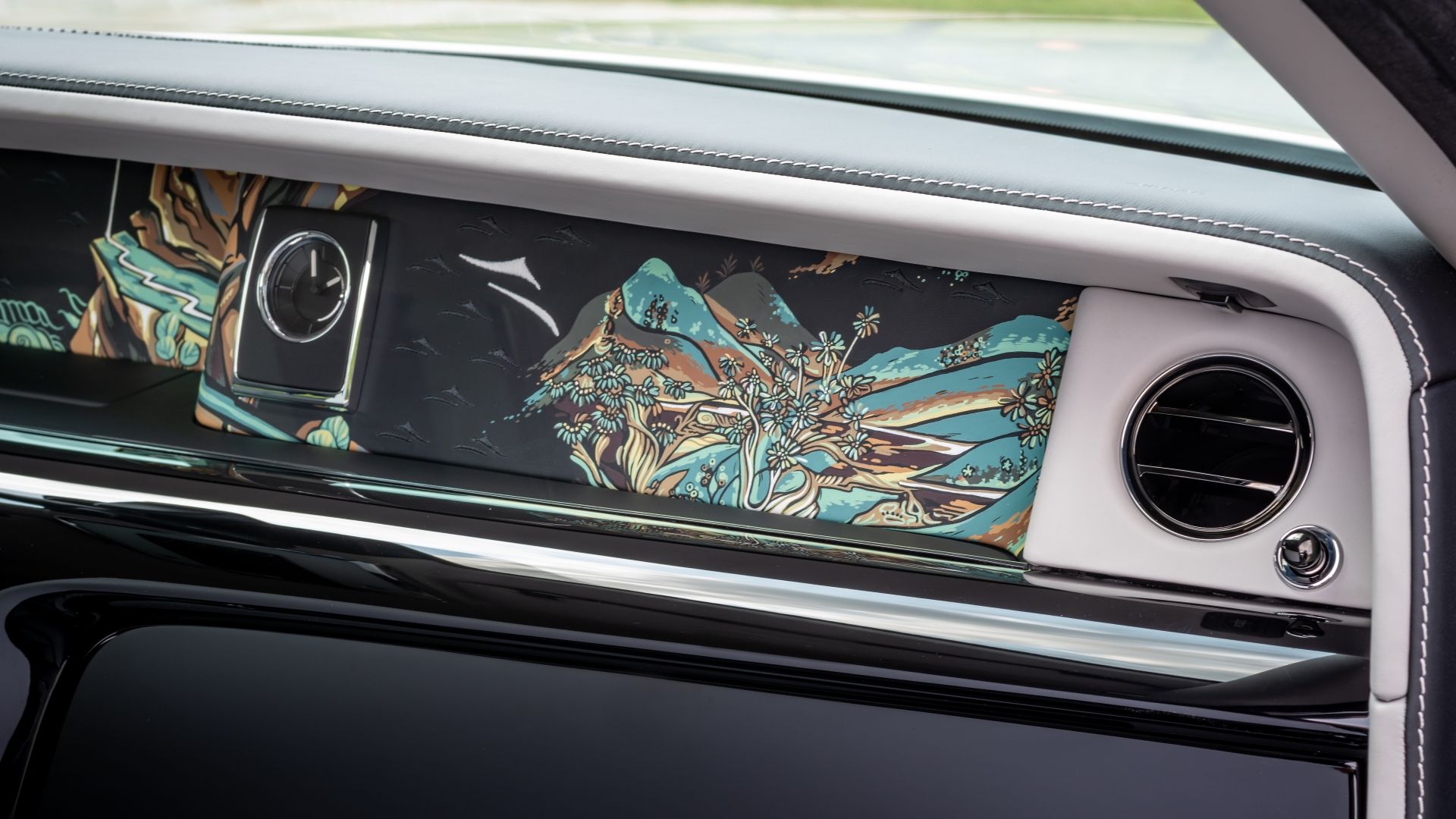 These Colorful Rolls-Royce Bespoke Builds Are Inspired By Chinese