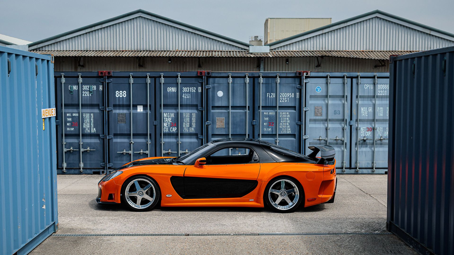 MAZIORA VeilSide RX-7 &　MAZIORA　セルシオ　2台 MAZIORA VeilSide RX-7 & MAZIORA セルシオ 2台