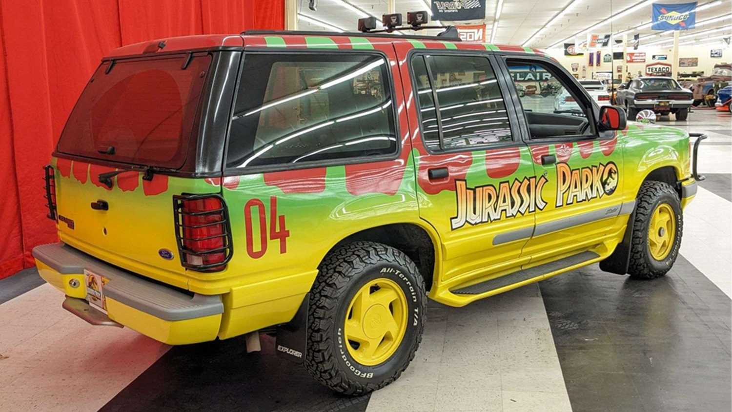 Задняя часть Ford Explorer 1994 года